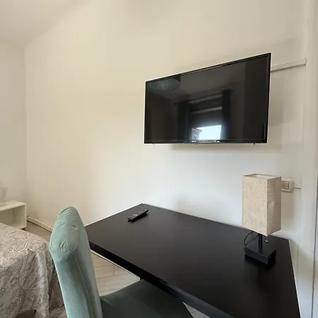 ゲストハウス Easyrooms One