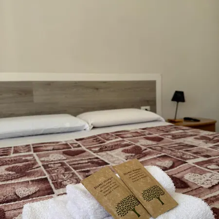 ゲストハウス Easyrooms One