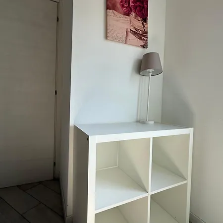 ゲストハウス Easyrooms One パルマ