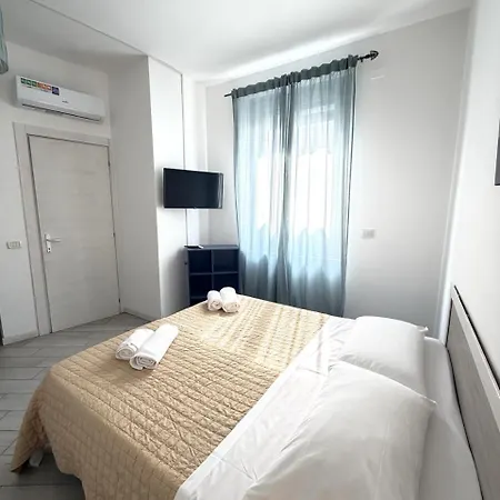 Easyrooms One ゲストハウス パルマ