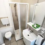 ゲストハウス Easyrooms One パルマ