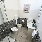 Easyrooms One ゲストハウス 3*