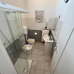 Easyrooms One