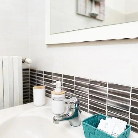 Easyrooms One ゲストハウス