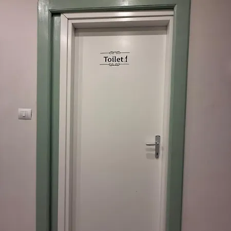 Easyrooms One Konukevi 3*