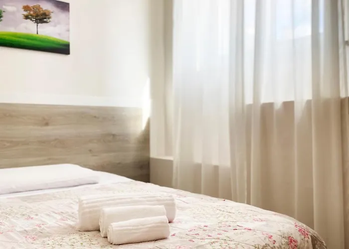 Easyrooms One Pensión 3*